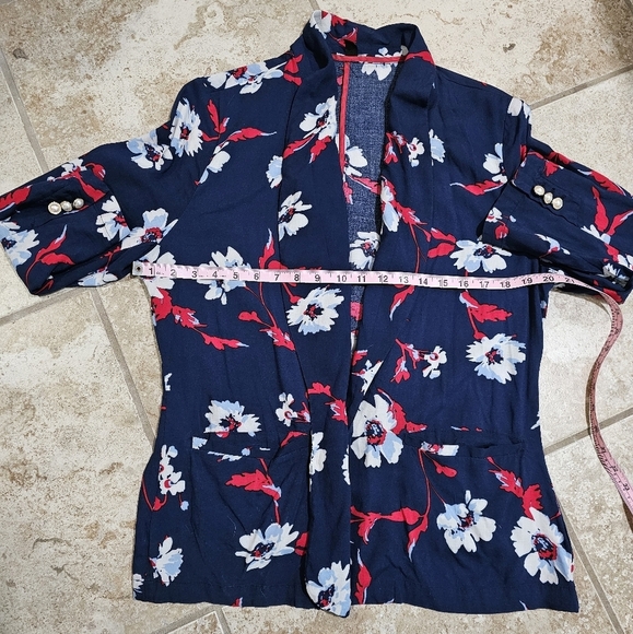 Roz & Ali Blue Red Floral Open Front Blazer L Lightweight Spring Officewear - Picture 7 of 8
